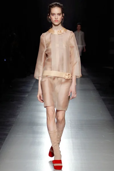 Look 34